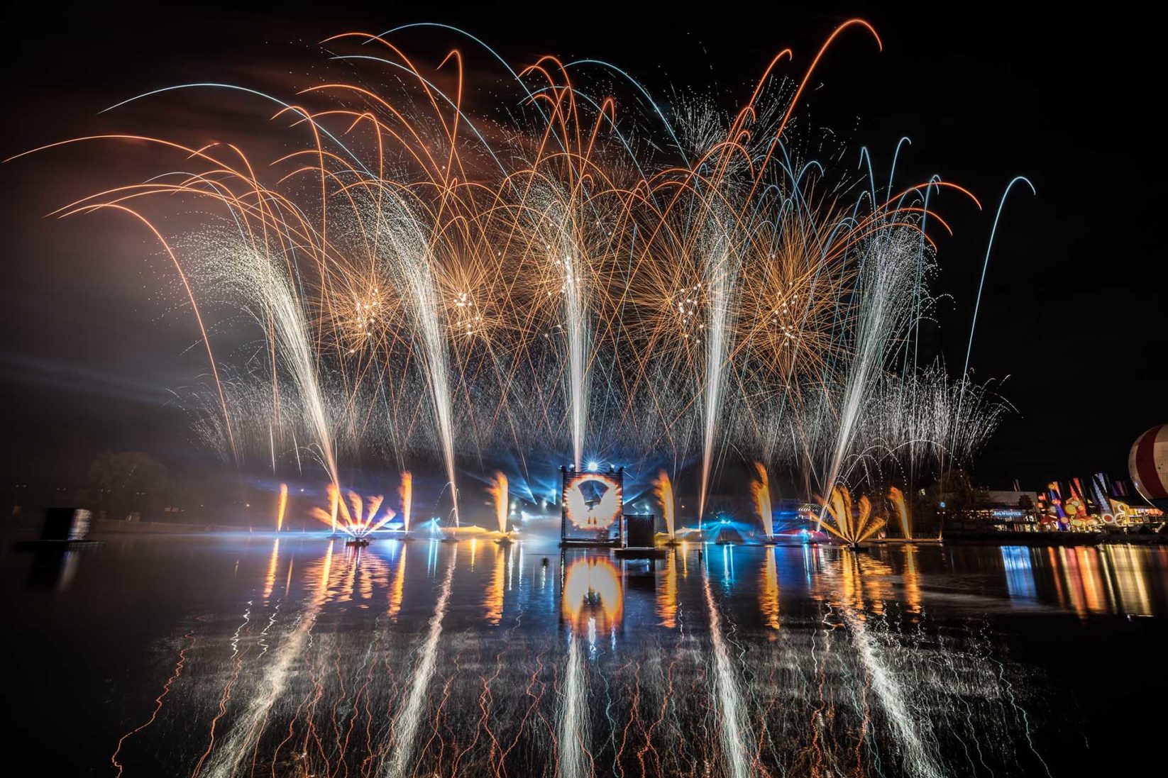 Artifices d\'extérieur : un spectacle pyrotechnique à prix mini - Je  m'éclate