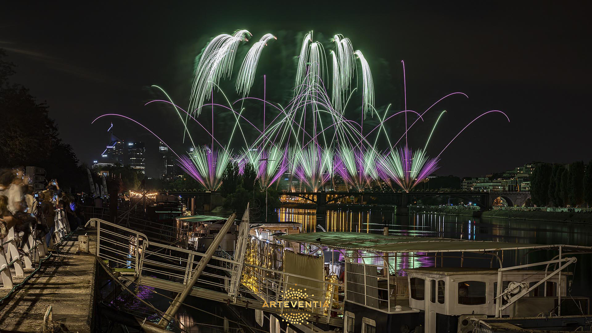 ARTEVENTIA - Pont de Levallois - Frédéric Lepla WM01