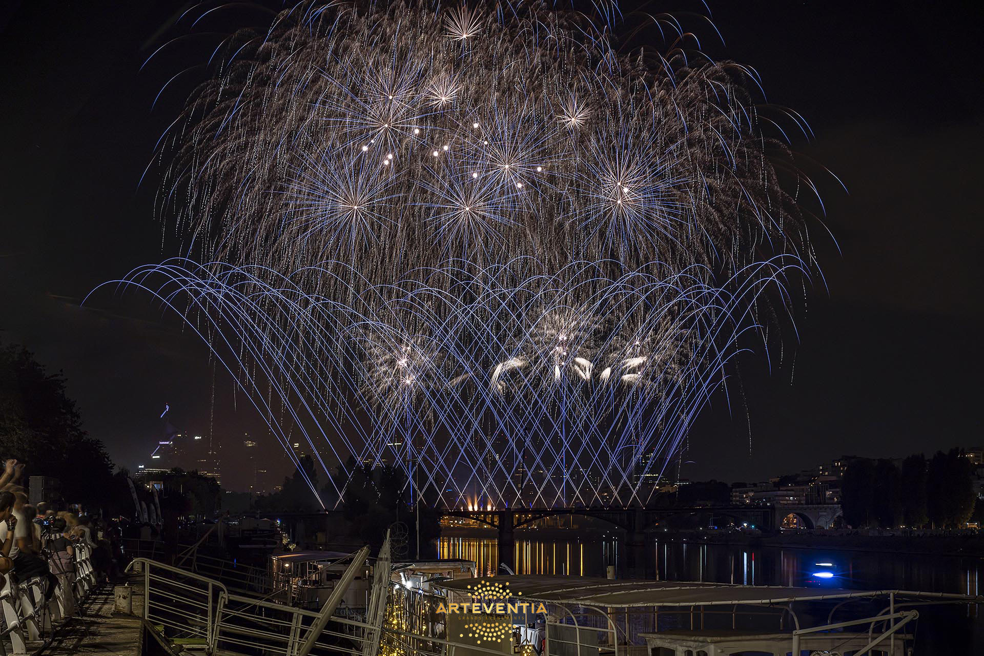 ARTEVENTIA - Pont de Levallois - Frédéric Lepla WM07