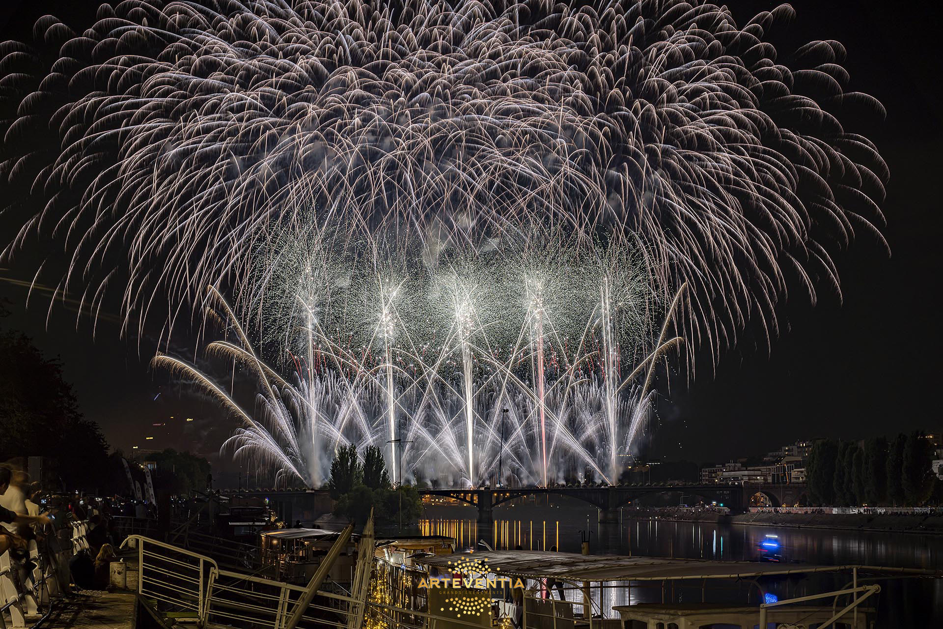 ARTEVENTIA - Pont de Levallois - Frédéric Lepla WM11
