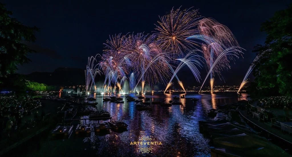 ARTEVENTIA - Fête du Lac Annecy 02.08.2025 - Nicolas Guillitte -WM01 Feux d'artifices au dessus du Lac d'Annecy